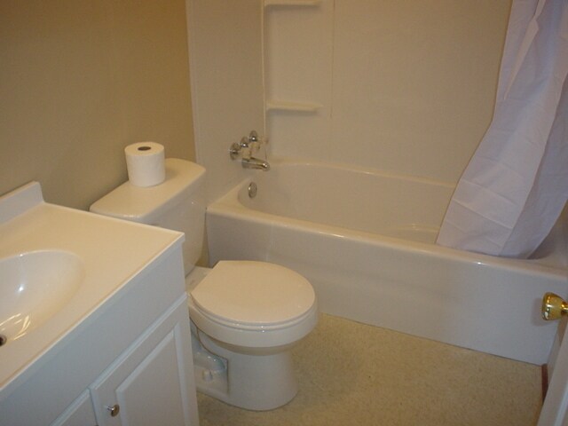 Foto del edificio - Charming 2 Bedroom Home with Porch & Deck ...