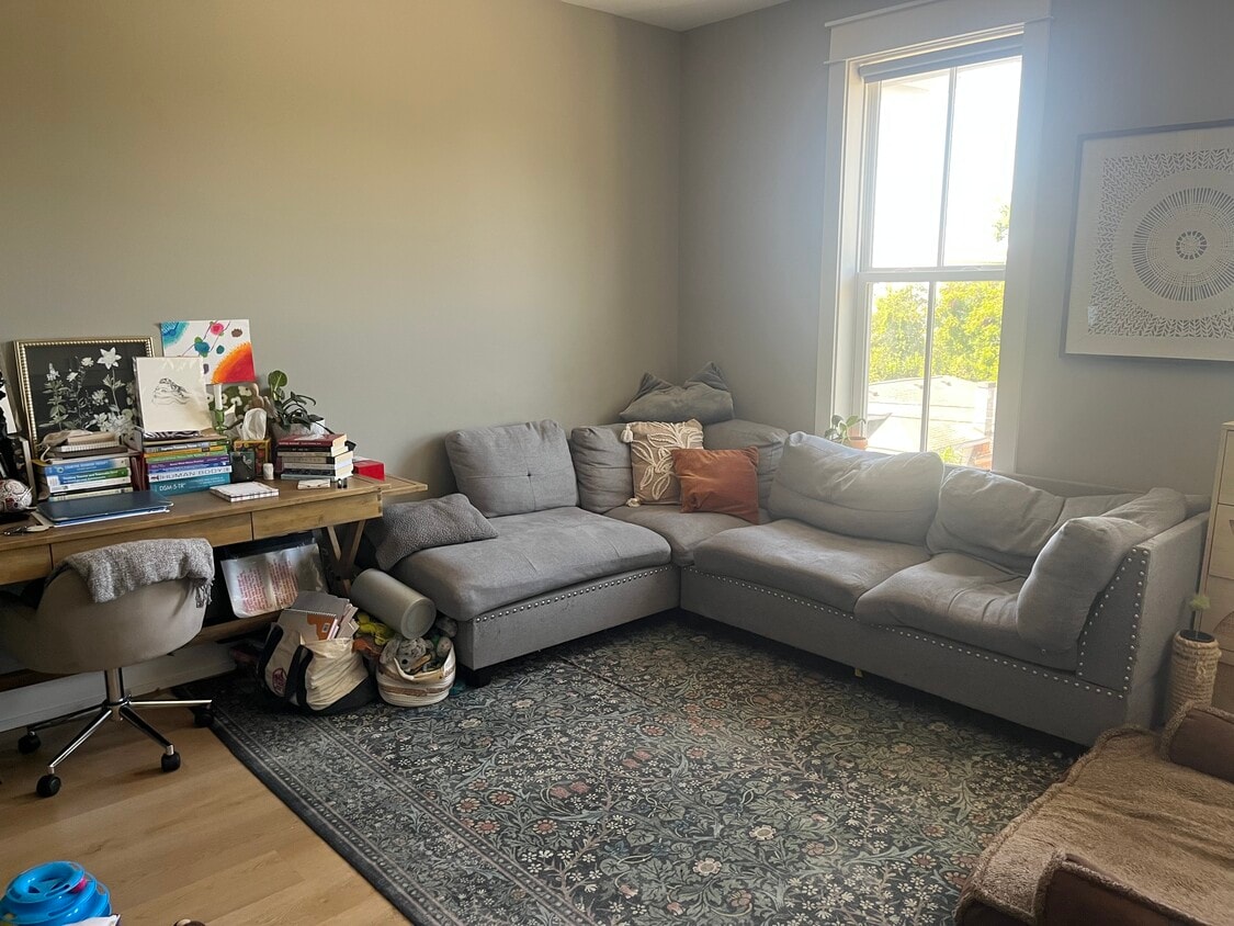 Living room - 1704 Church St