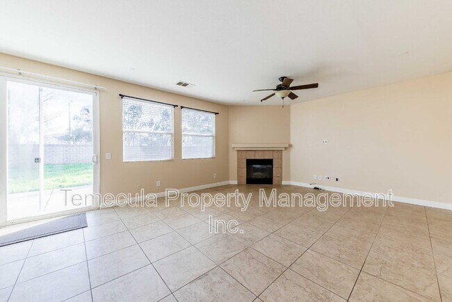 Foto del edificio - 29943 Tierra Shores Ln