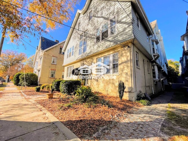 Building Photo - 1111 Colley Ave