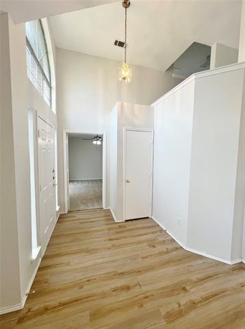 Building Photo - 6905 Fairfield Dr