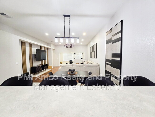 Building Photo - 3541 Harbor Cir NW