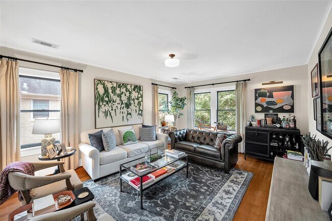 Foto del edificio - 1737 Albans Rd