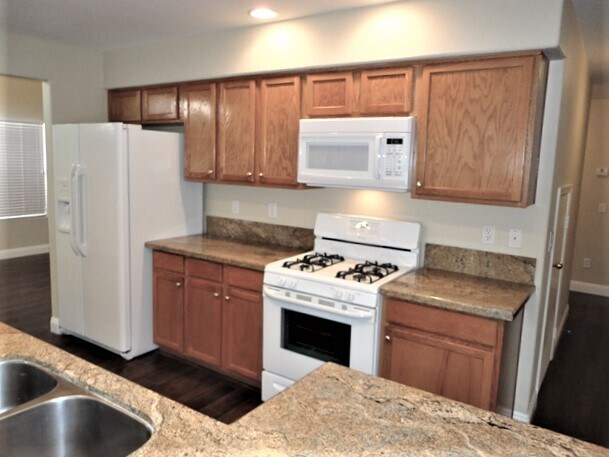 Foto del edificio - 522 E Jasper Drive