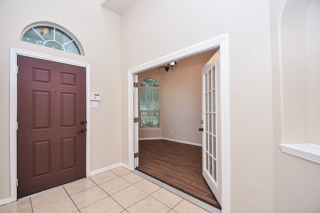 Foto del edificio - 21915 Stockbridge Ln