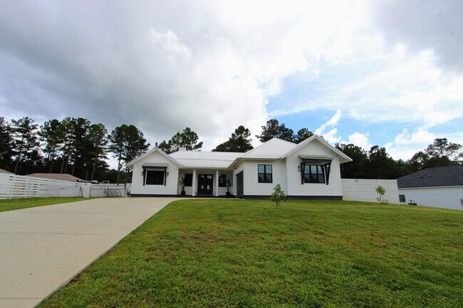 Building Photo - 3116 Pinot Way