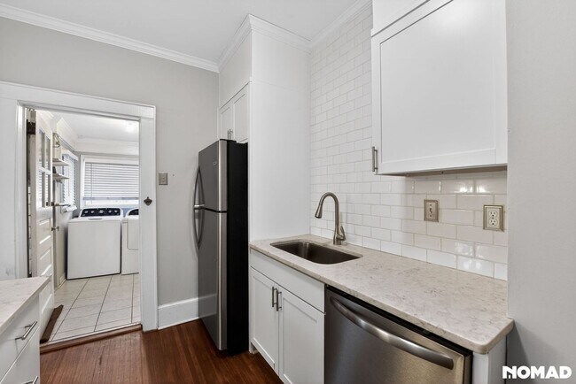 Foto del edificio - 222 Providence Rd