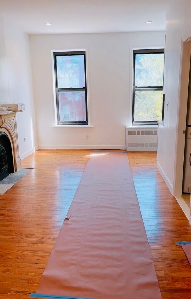 Foto del edificio - 166 Macon St