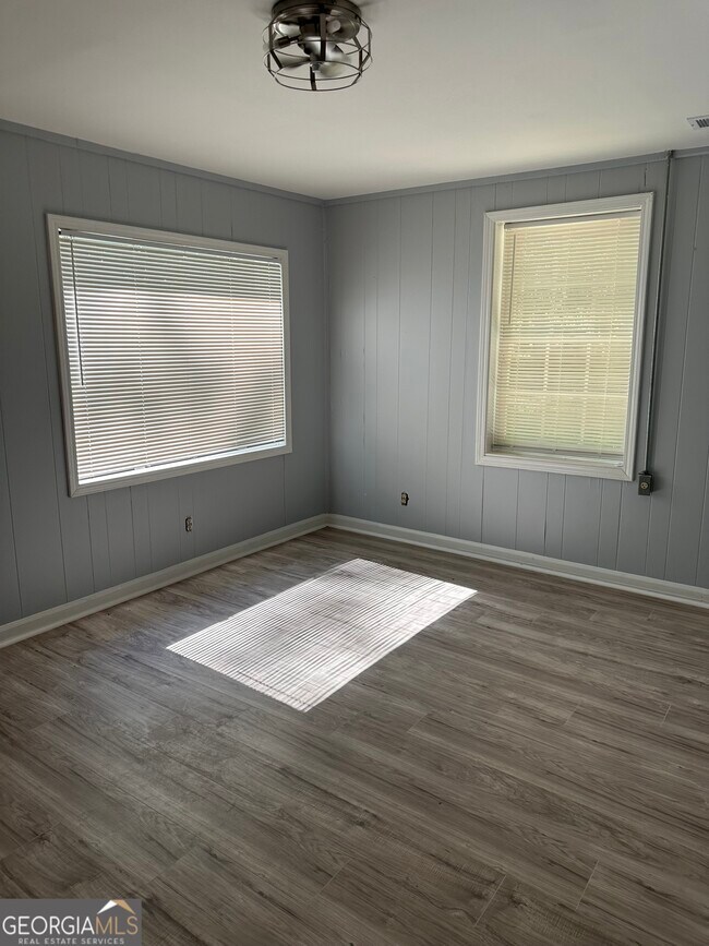 Building Photo - 7060 Connell Rd