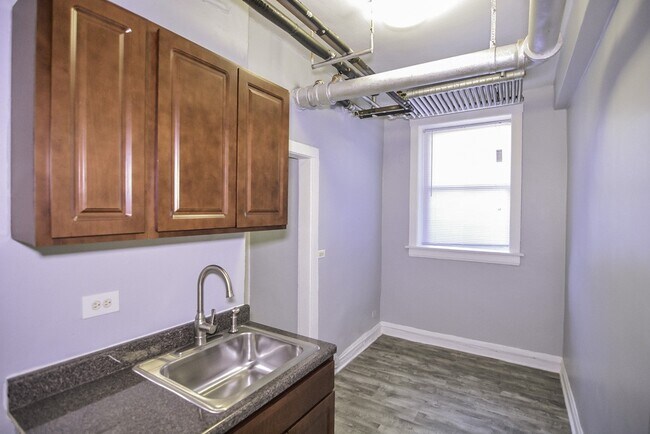 Building Photo - 4606 N Beacon St