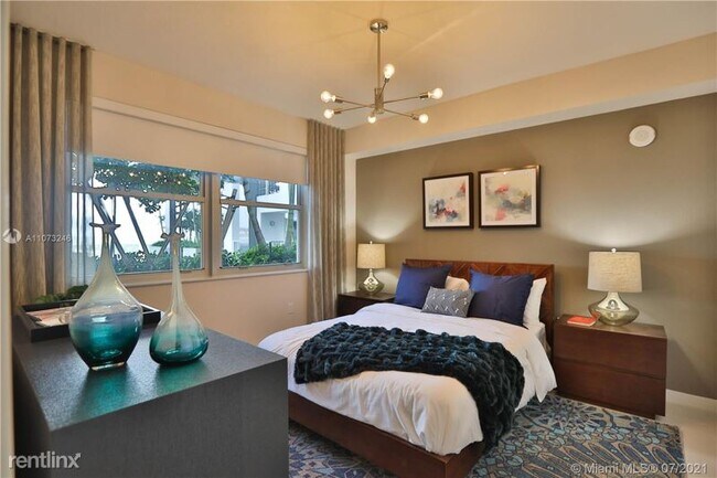 Foto del edificio - 8217 SW 72nd Ave