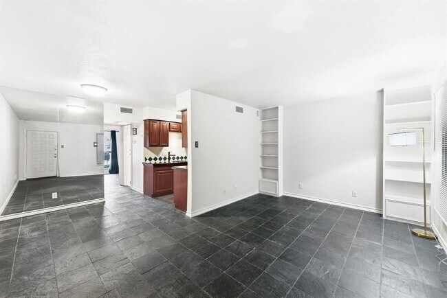 Foto del edificio - 505 W 7th St