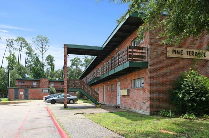 Primary Photo - 3838 Pontchartrain Dr