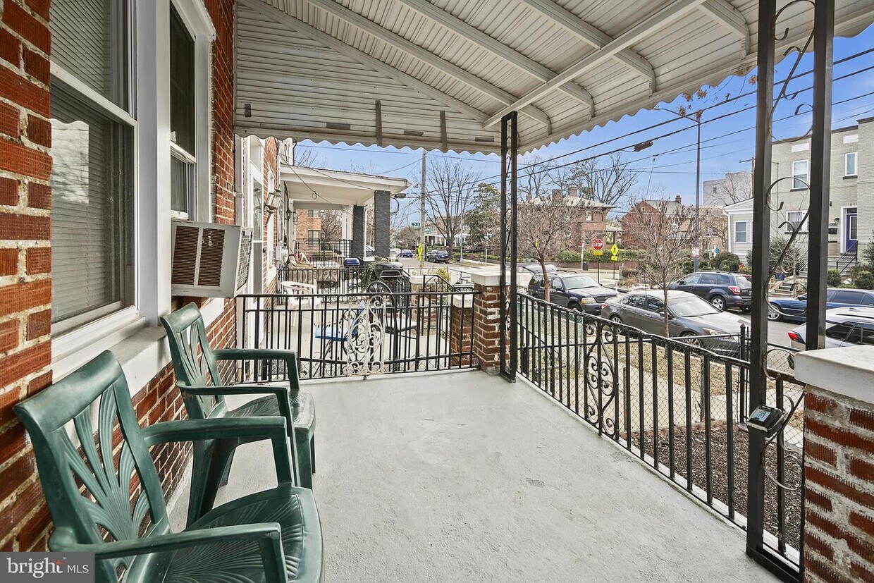 Foto principal - 507 Longfellow St NW