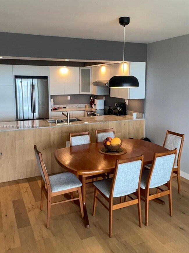 Building Photo - 2150 Sans Souci Blvd