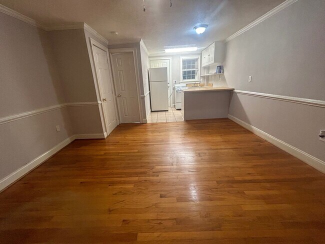 Building Photo - 1019 Monticello St