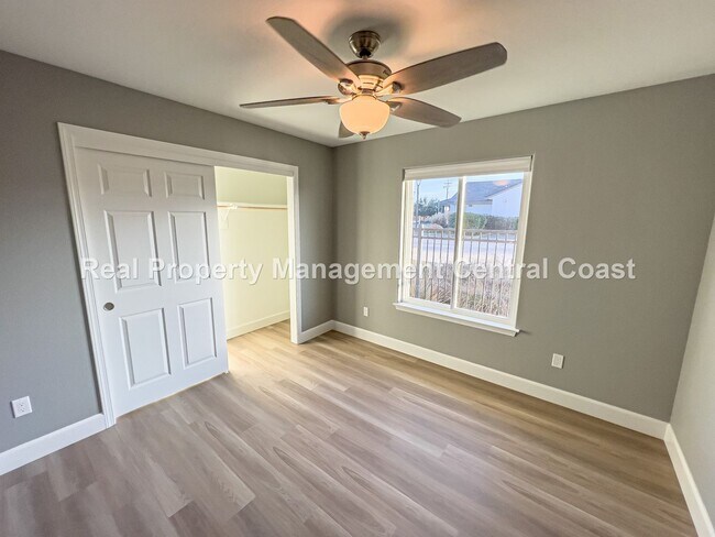 Foto del edificio - AVAILABLE NOW - New Build in Templeton - 3...