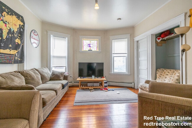 Photo - 2 Elton St Apartment