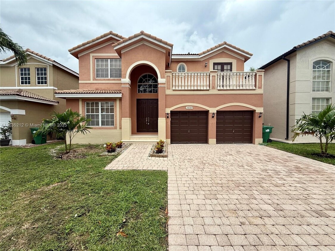 Foto principal - 14047 SW 155th St