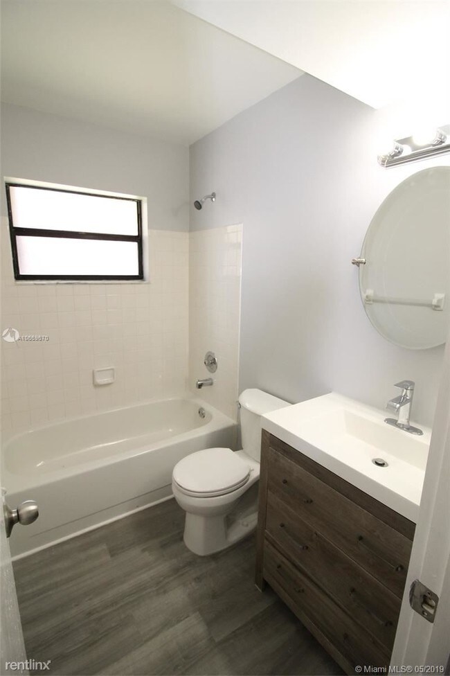 Foto del edificio - 2 br, 2 bath Condo - 467 NW 100th Pl