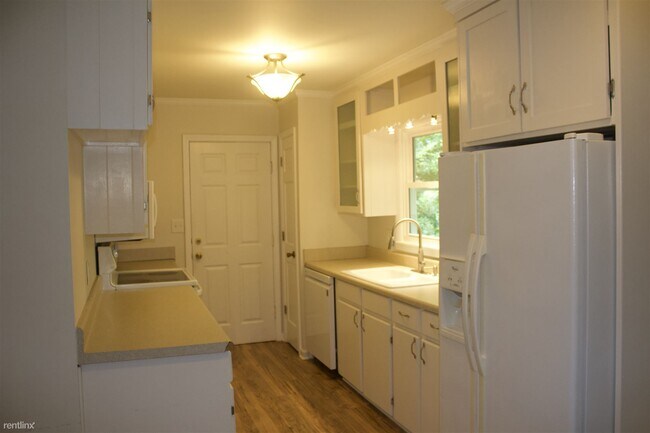 Foto del edificio - 4 br, 2 bath Duplex - 361 College Circle U...