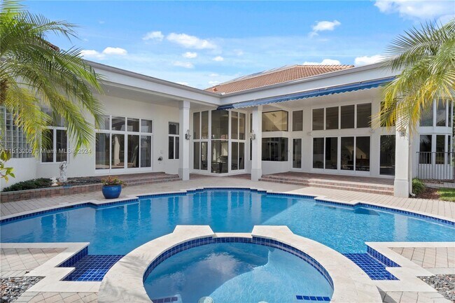 Foto del edificio - 2939 Paddock Ln