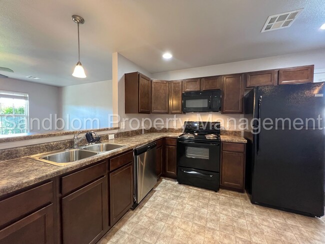 Foto del edificio - For Lease | Broken Arrow | $1475 Rent