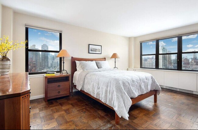 Foto del edificio - 460 E 79th St