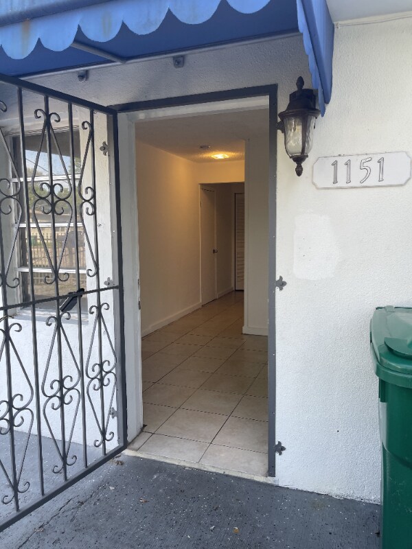 Building Photo - 1151 SW 24th Ave