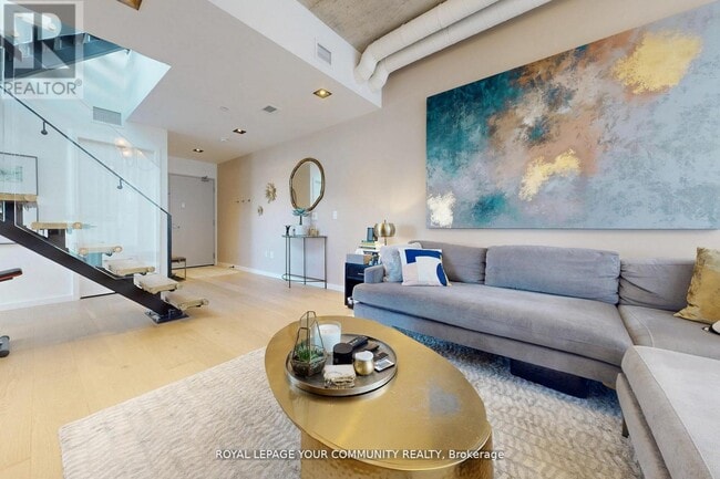 Building Photo - 32 Trolley Cres