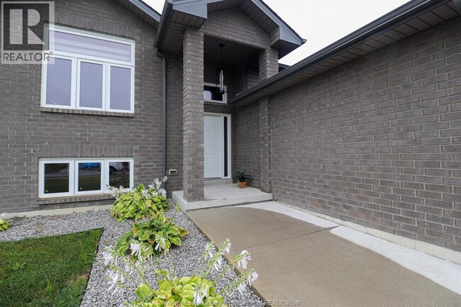 Photo du bâtiment - 1010 Icewater Ave
