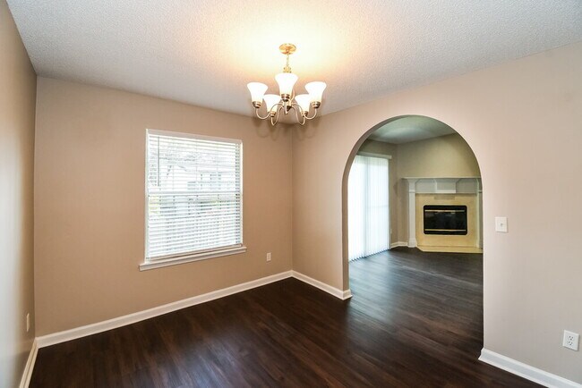 Building Photo - 8217 Glasgow Ct