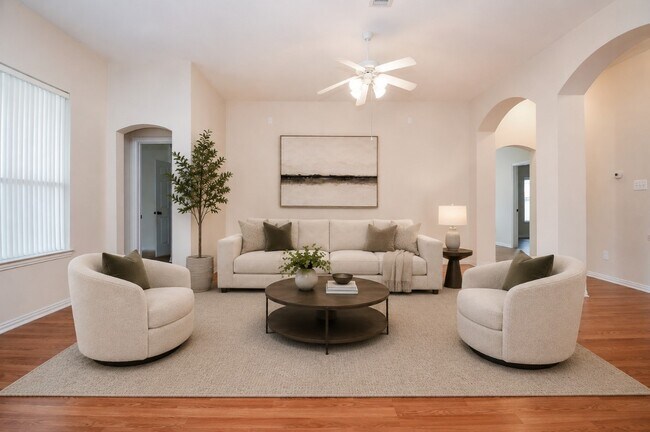 Foto del edificio - 18006 Willow Cliff Ln