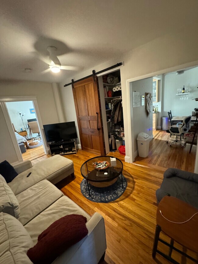 Foto del edificio - 15 Park Dr