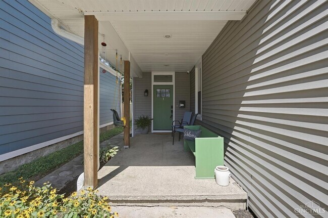 Foto del edificio - 2931 Cleinview Ave