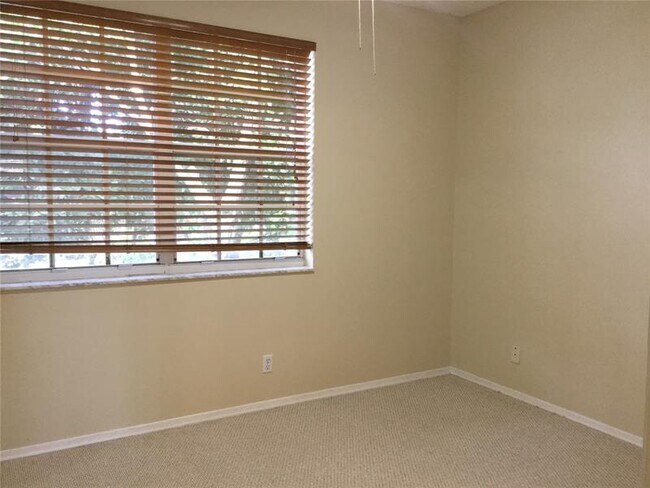 Building Photo - 7886 Dixie Beach Cir