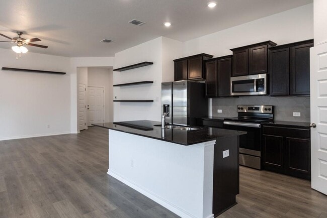 Building Photo - 1024 Monte Verde Dr