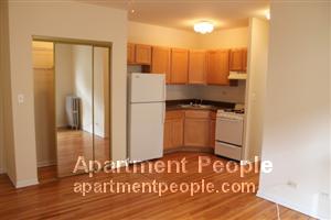 Primary Photo - 916 W Dakin St