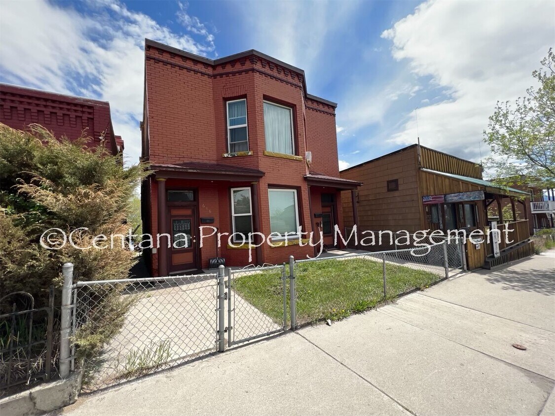 Primary Photo - 646-648 S Montana