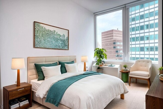 Building Photo - 180 John St