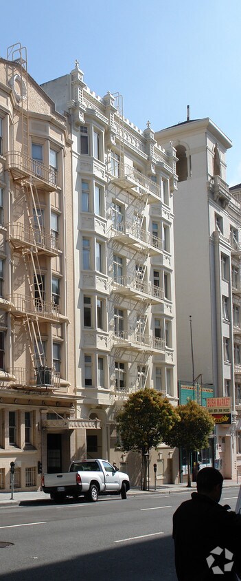 Building Photo - Bush Tower Apartments