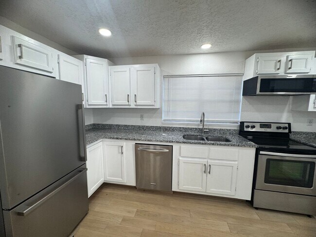 Foto del edificio - Mid-century modern perfection 3bd 2ba home!