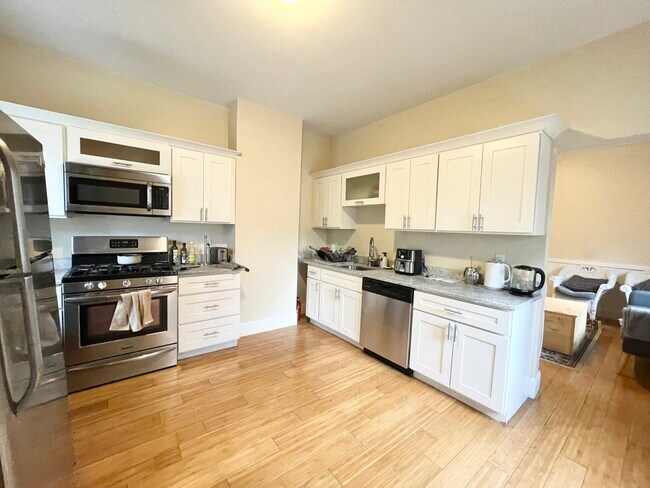 Building Photo - 26 Princeton St