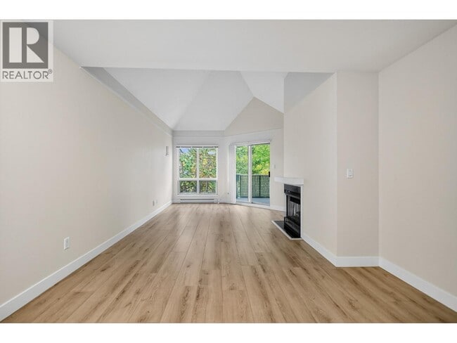 Building Photo - 7457 Moffatt Rd