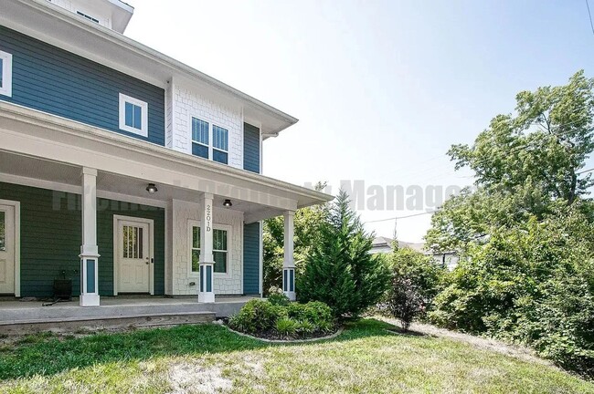 Building Photo - 3 Bedroom, 3 Bath House In The Buchanan Ar...