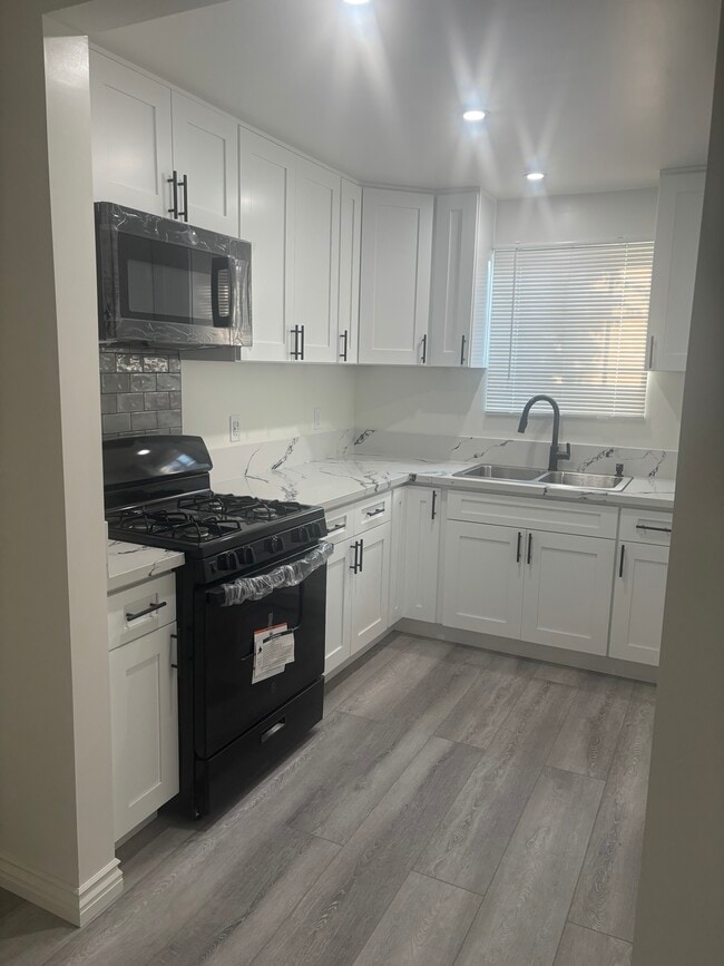Building Photo - 17342 Covello St