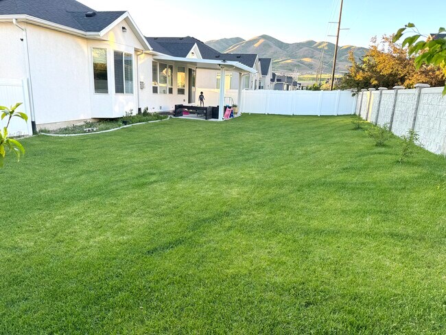 Foto del edificio - 3288 N 200 W