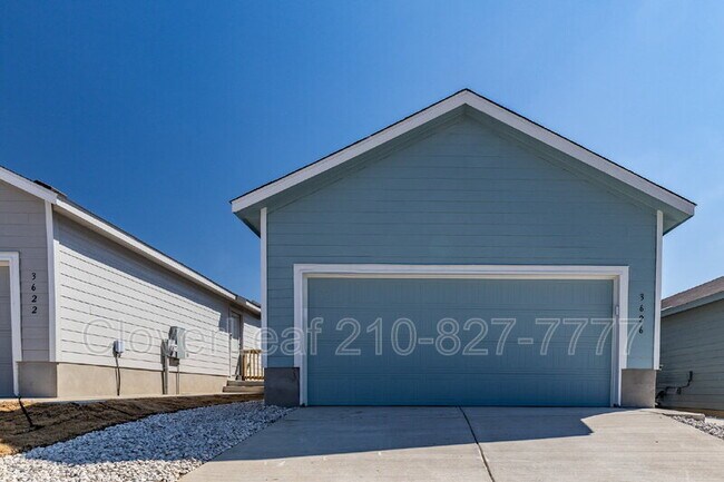 Foto del edificio - 3626 Amber Glade