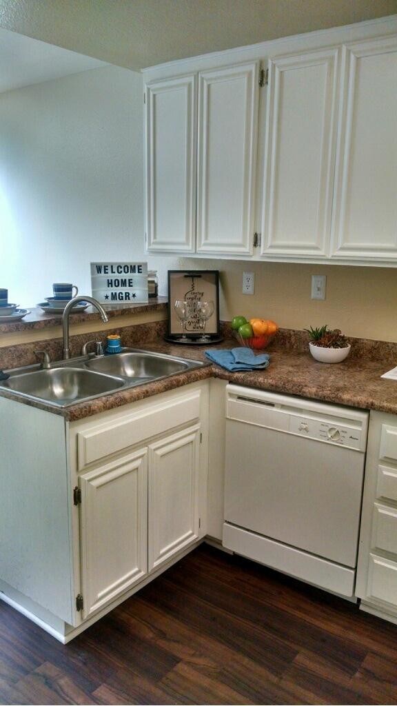 Palmetto Village Townhomes Apartments Ontario, CA