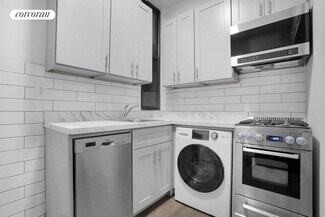 Building Photo - 350 E 89th St
